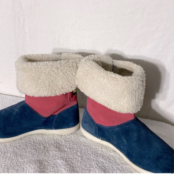 Crocs Red Navy Adela Fold Over Fuzz Bootie 7 - Picture 11 of 16